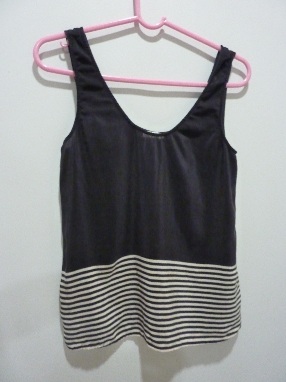 Joie Women’s  100% Silk Tank Top Blouse XS BLACK STRIPE
